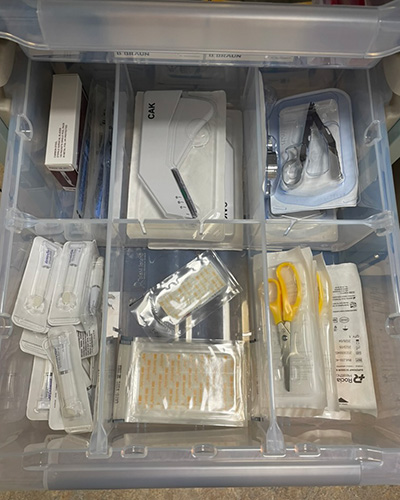 Staples, steristrips